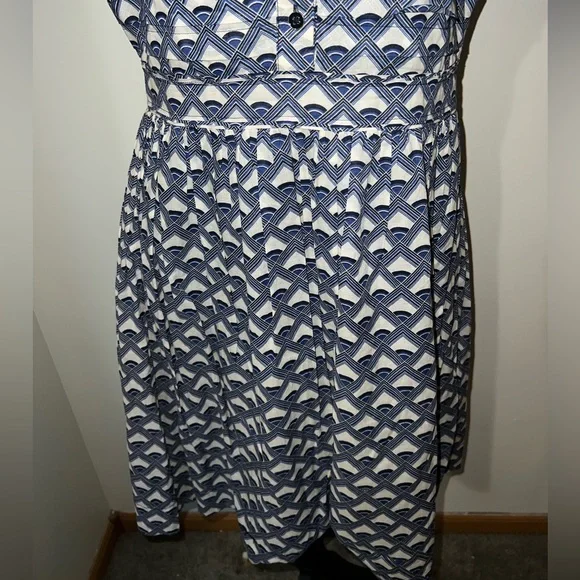 Authentic Tory Burch Blue White Geometric Print Sleeveless Pleated Dress Size 10 - Picture 4 of 13